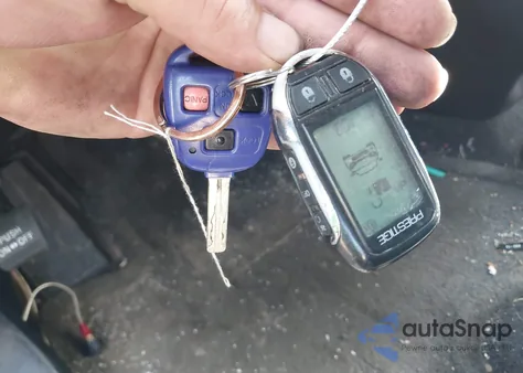 2001 Lexus Rx 300 z USA, uszkodzony, nr VIN JTJHF10U810216767